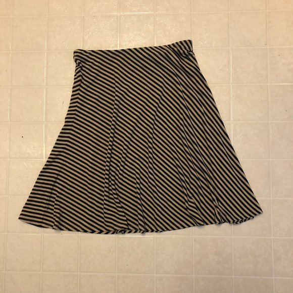 Ann Taylor Skirt, size S - Picture 5 of 5